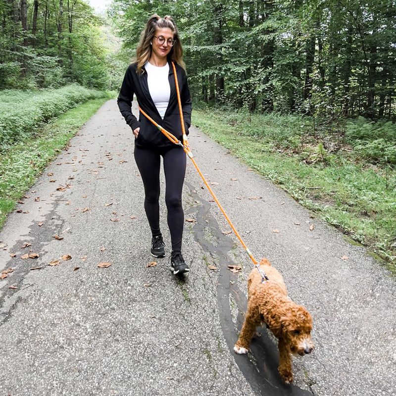 Regulowana smycz dla psa z moż – Running Gear Dog recenzja i cena